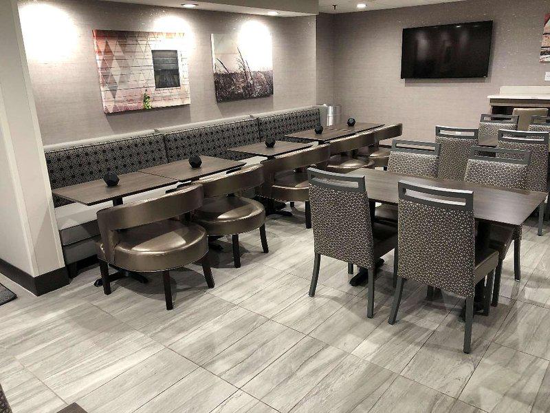 71A2F43B26F94239815C48274ED447B8