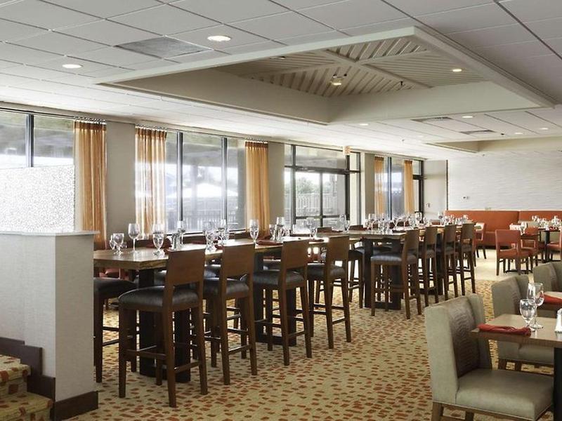 2FD20ACD80BC883A684515D6D51DCB03