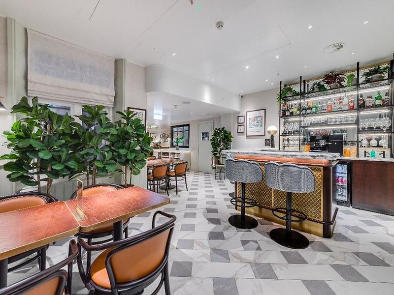 330CAE6E375E80BC194B5ADF1545077E