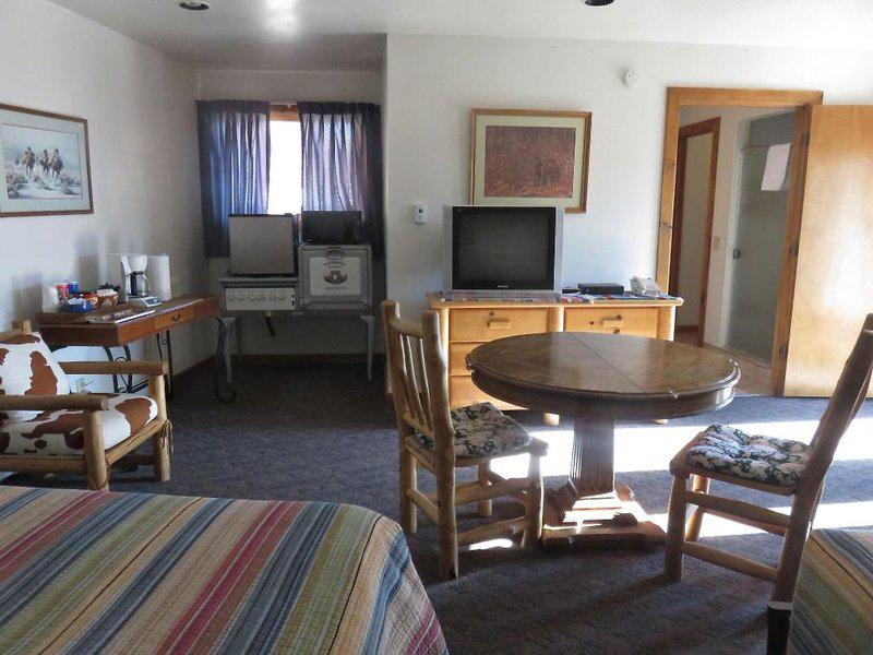 EBF8E31E83BC36683E2FF08ECBE56D5C