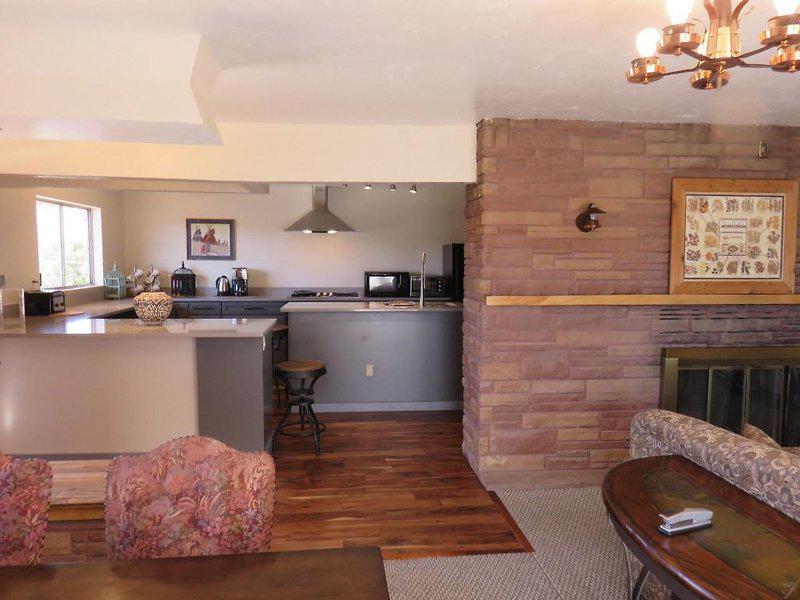 C4AB16179A4B9B4852D6E620349E7876