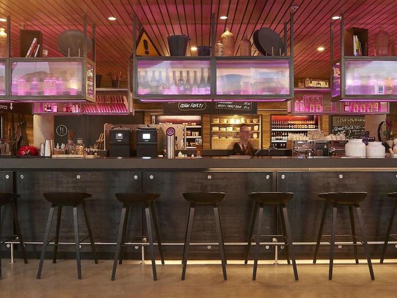 182306CF7BF7484C488DFAF47859F440