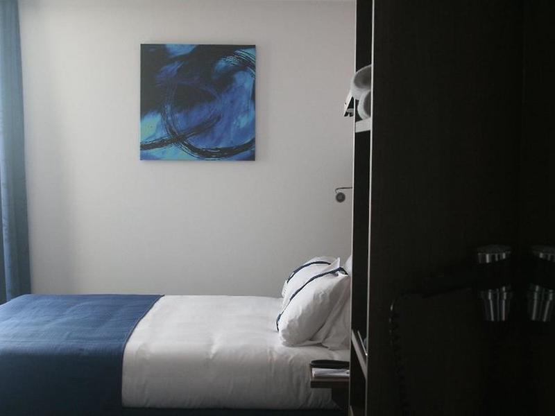 C32BFE34A481122DBBF383D200EAB868