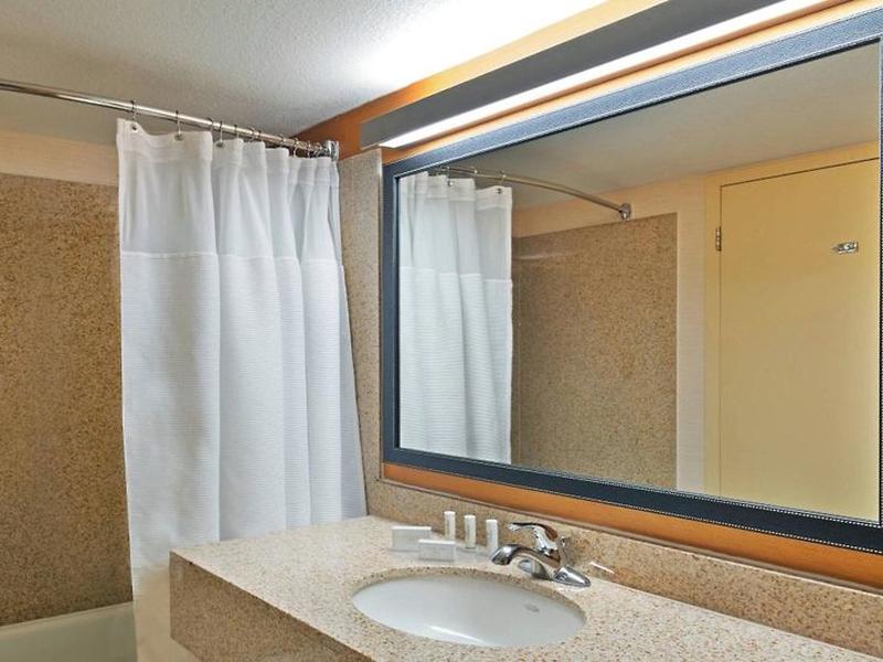 09452ED0B9B13C4DEA4486D86217504B