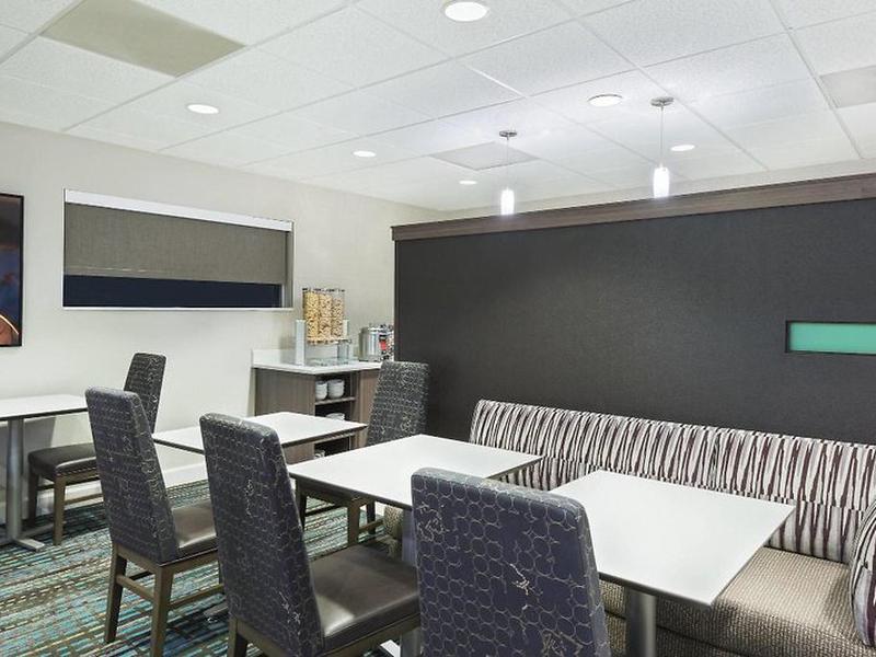 FB8C3D5010F977D884C61C3C96017046