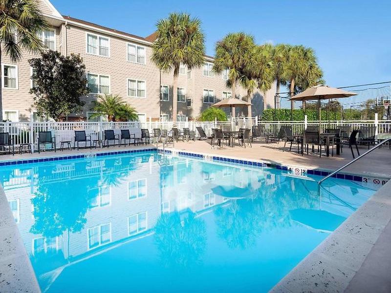 C012D0BEAF2162C485C5AE617CDC4E34