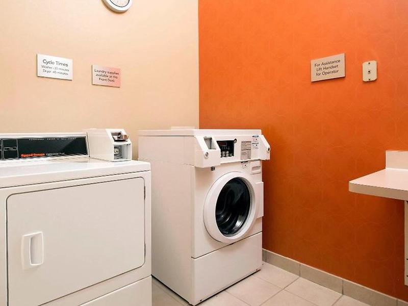 CCEEECF2B130CF733CD76D72849FFA06