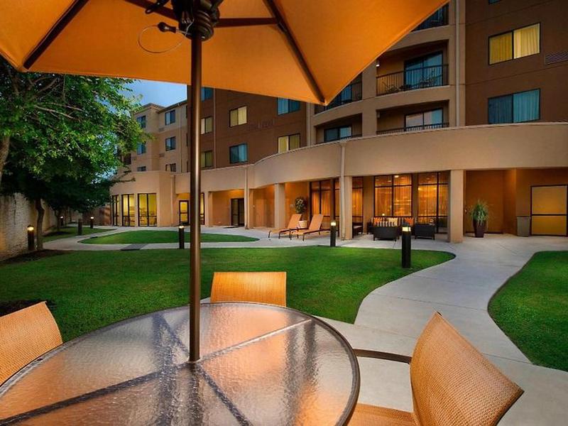 8E0203D42CA2EE9365F3EED3C452F983