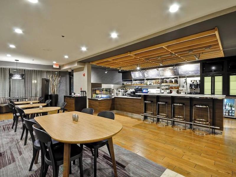 A14B63B2FB8B7826DC9FF7351BAAA29E