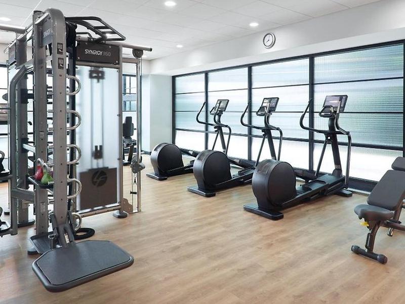 FD2B03938AC402D464BDB59CD8D727B2