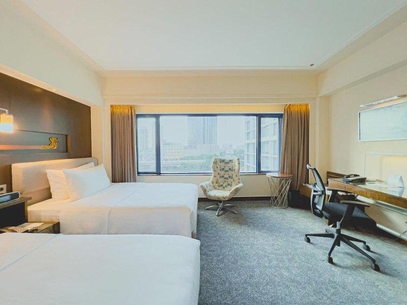 D6575AAE1702144F9D839CE19EAD47FB