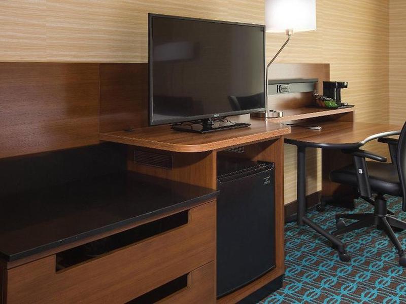 4AA4E82C67F7053E7510BE8FADE37B77