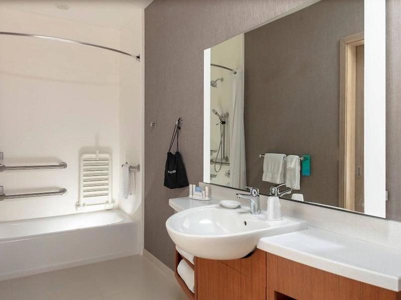 F4947B7141E8DF5D43A94CBE19B74F39