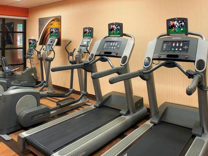 4270067DCDC528BA1D73F1E1800D8516