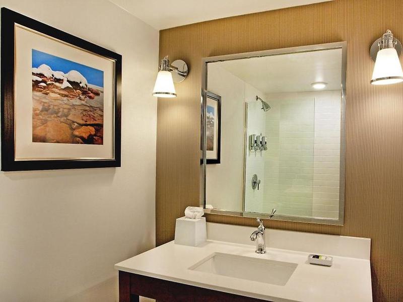 C7B7066506D997F9FE92EBC5CB9FF193