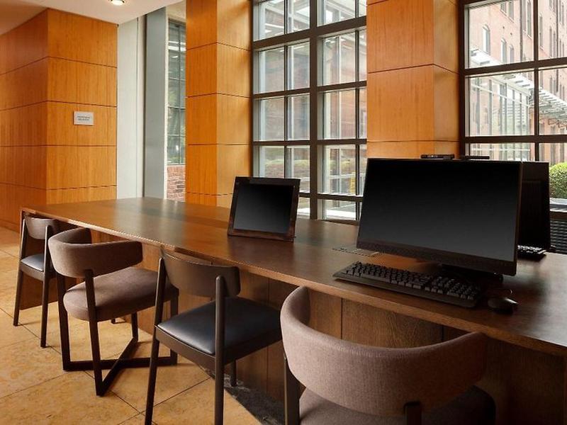 F3B9C9F3DE4F39AA428A752166A015F8