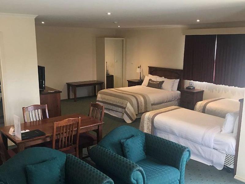 0E18D399B556B69BB819F62010F646A2