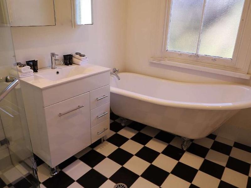 C49BBA2A834E3C7D73EFF514241CFD9F