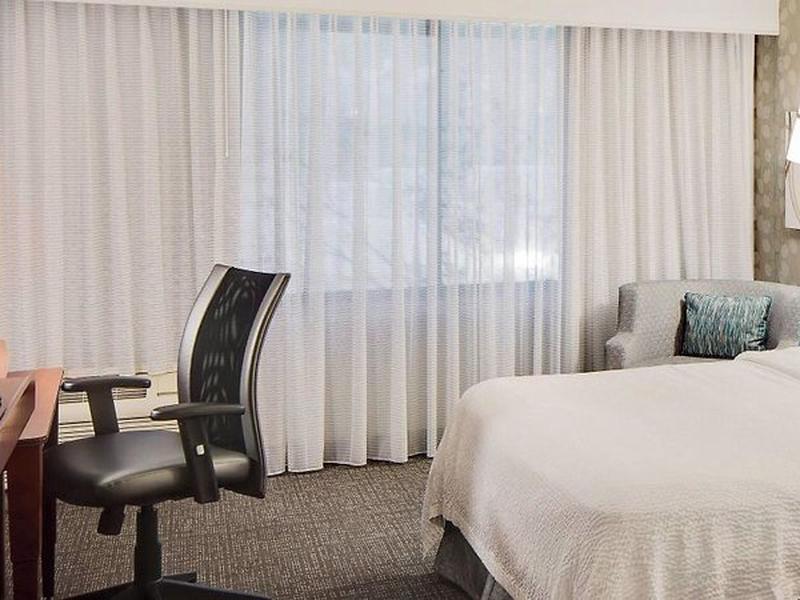 80E5B0FBF9BC00D831B1BA39E13833F7