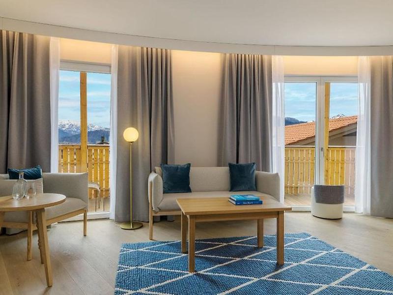 F33C40F154C40388C5C8FDAABE6B203D