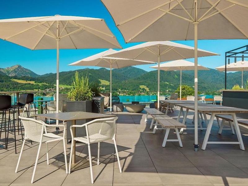 E906426DB75E1815A08B6261FB7110BB