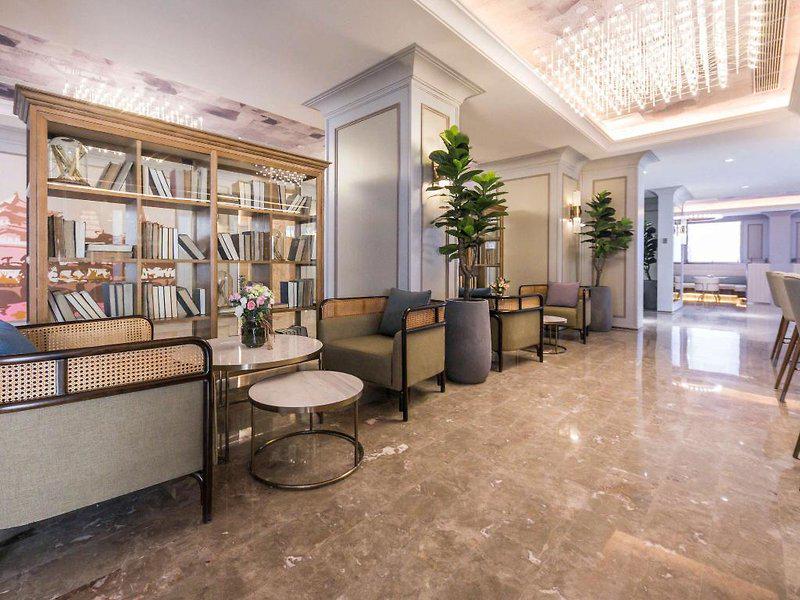 18B77E644E16F5A27DD69933C690C04E