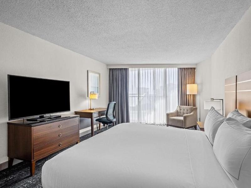 727D916FE7C98BB6D7D44D80CCE59B93