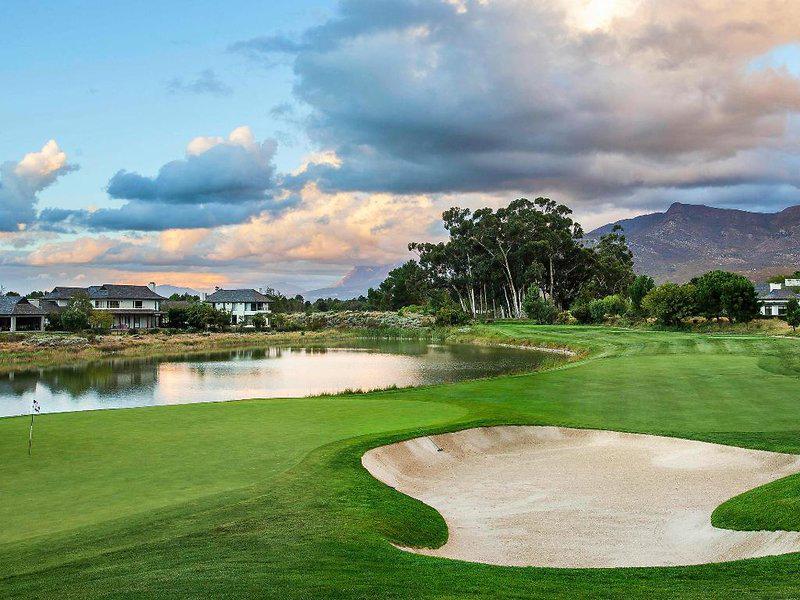 88F17EB7F72E633230D8E0B93143CF39