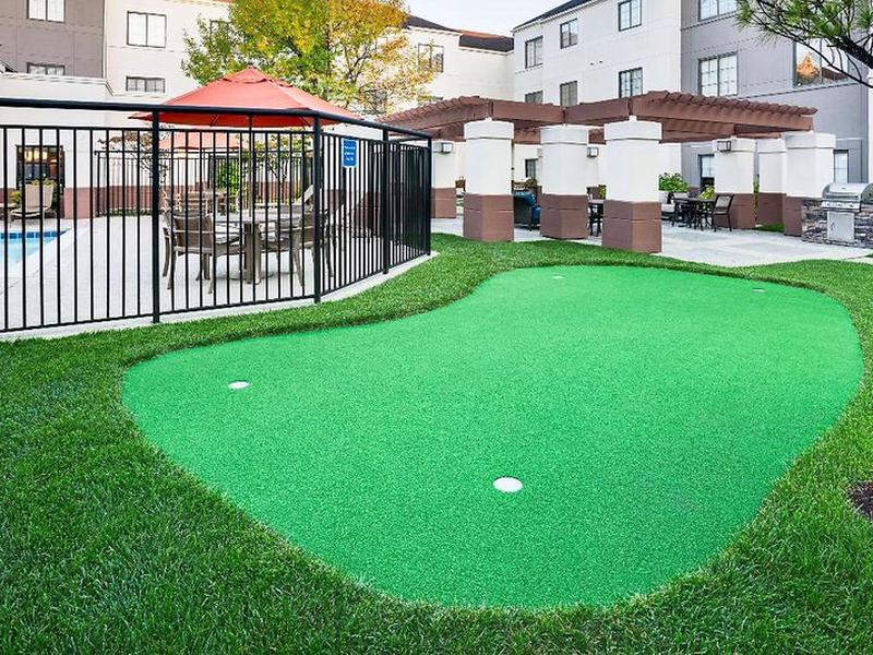 E024AA963B82A2348154D20D594294A2