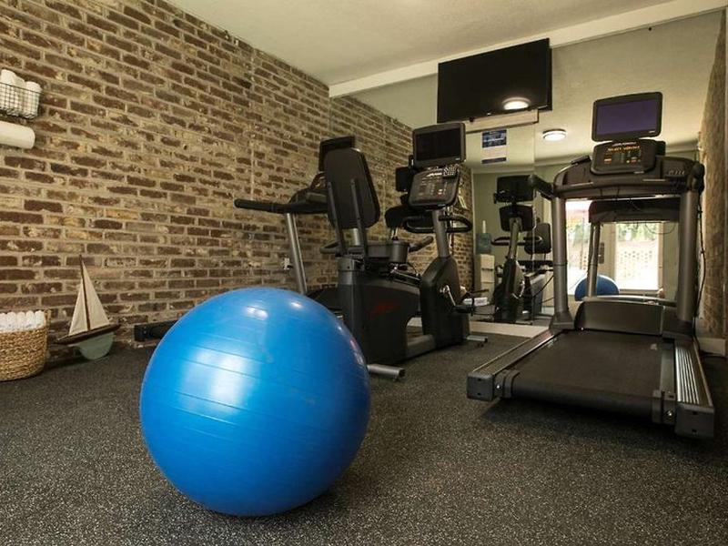 AA43E44138EF89B7D7A44F43D8CC6486