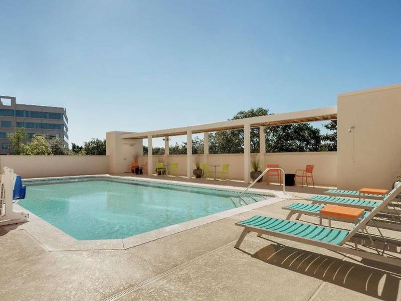 6E113E8F3BD05294D53405BF3FC71560