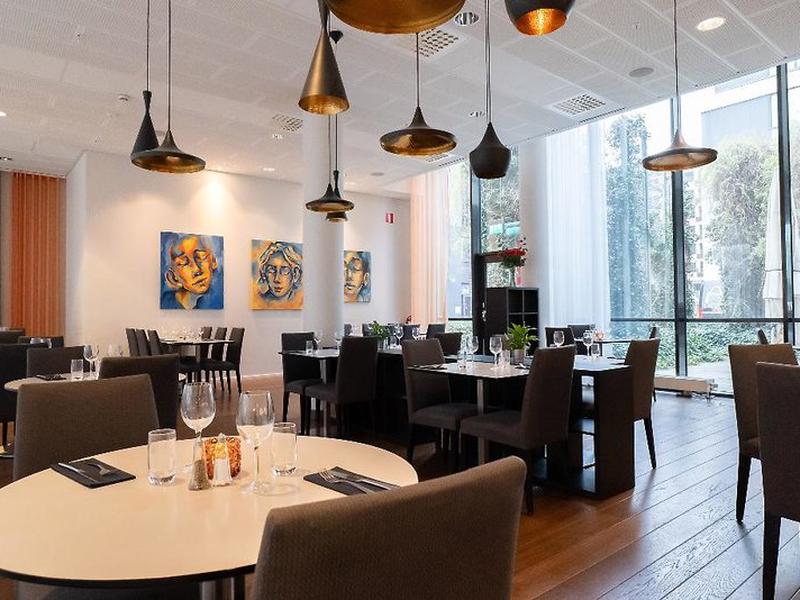 2D83F16EAA3AA7A3F1189D718EED491E