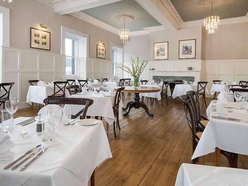 3E2FC887F64612C358850D86B7B327A7