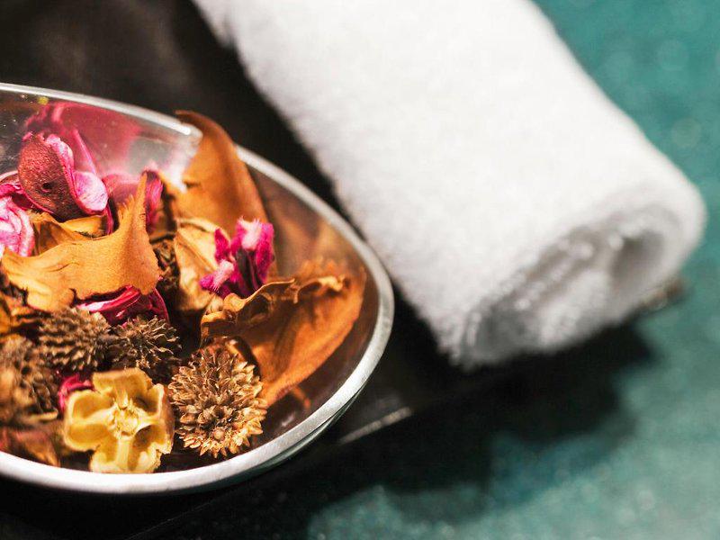 0AD6098AF8816C98F8D4EED7E3238901