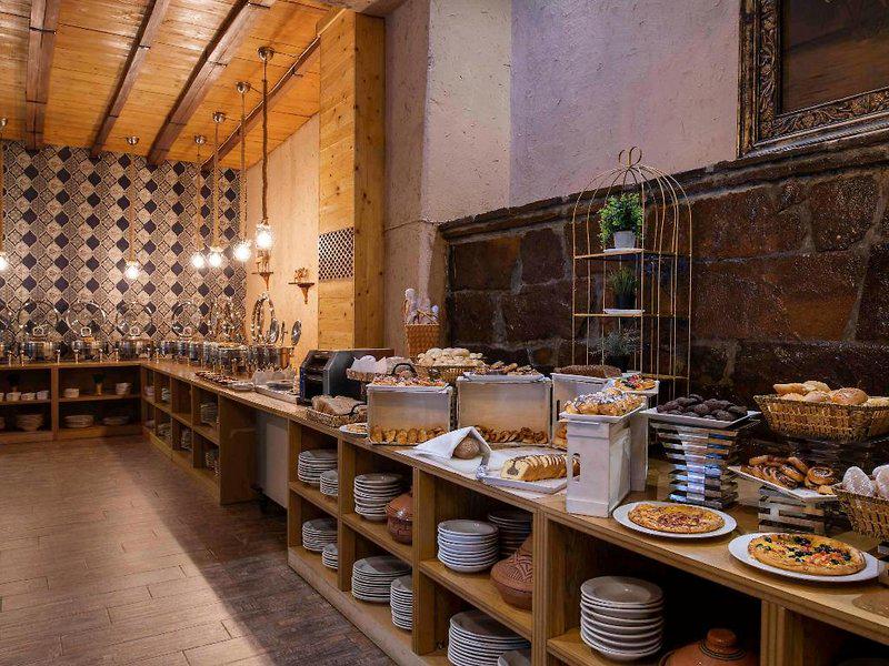 3A371438F6A9C07DA31BC3F20C364D69