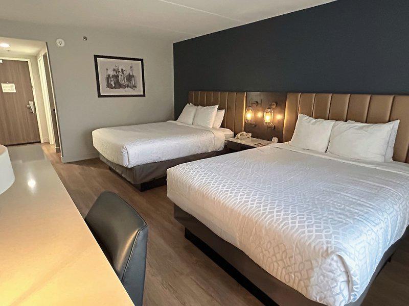 53AEEC0B67D211972E4BAD7819B9B87A