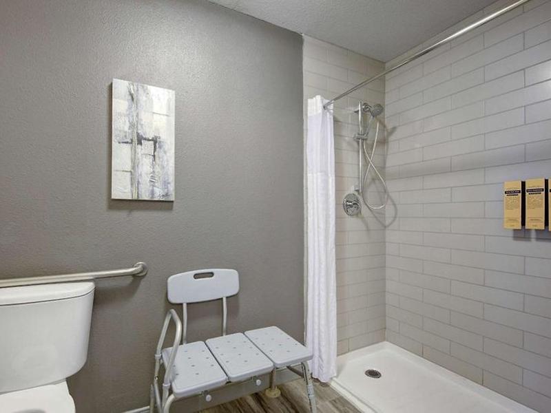 8FBEDB26960712F5DB76BD1C6D9FE06E