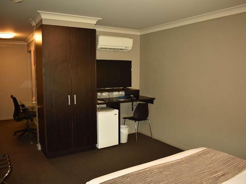 14740882B55F3ED5D0AAE50F148F7B71