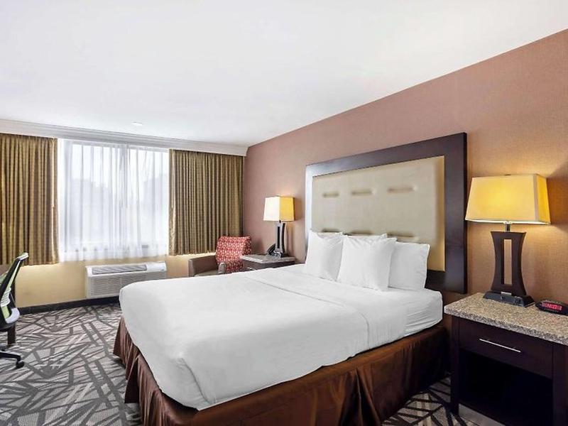 45EE647FF2962D5378EBAD220AD4A59D