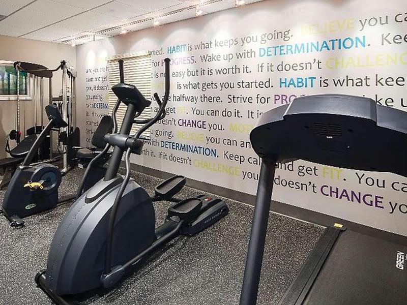 98E898C976856F711366545CD5CD141E