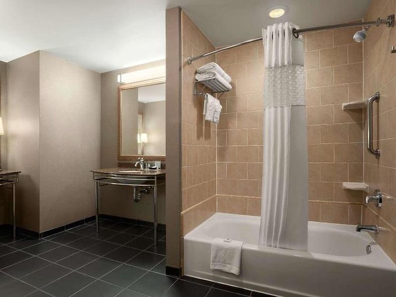 A92454C2E0E014AB50496D1799922492