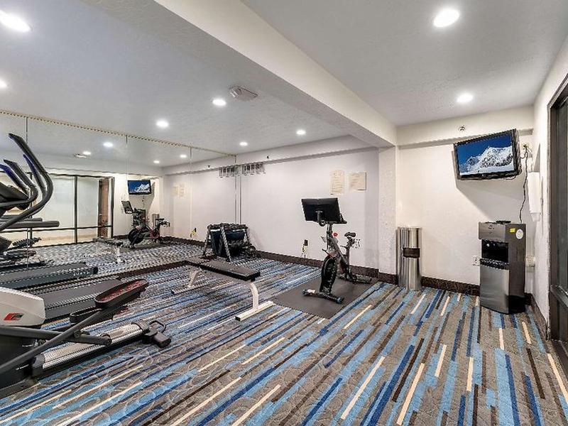 E2D44BA0C2EAB4FE2324490D49450B36