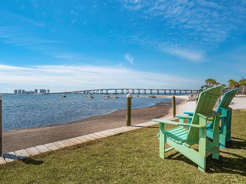 D18B837236B1360A2BFCAE357D6DFB10