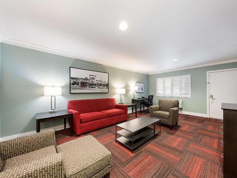 12B06465D902DF6127533F7415F2153C