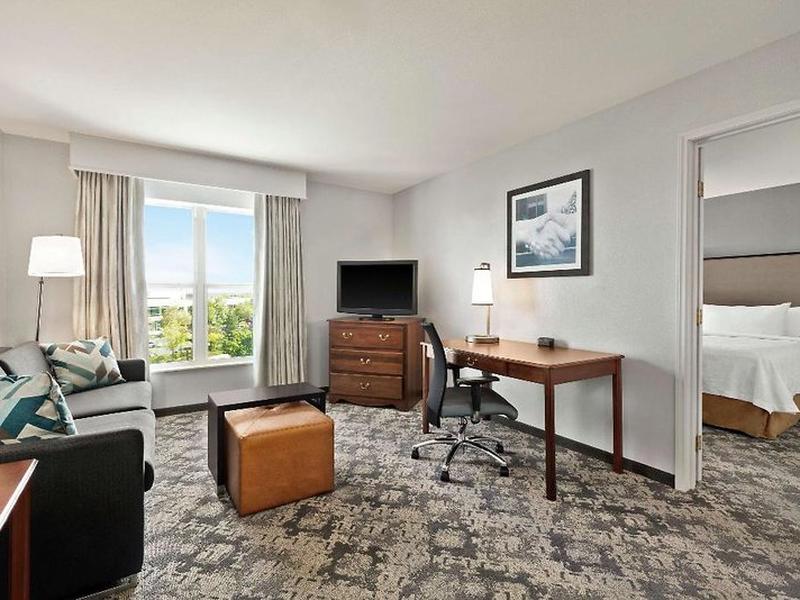 AC2EF85C311FB44F212D0A0995976CC6