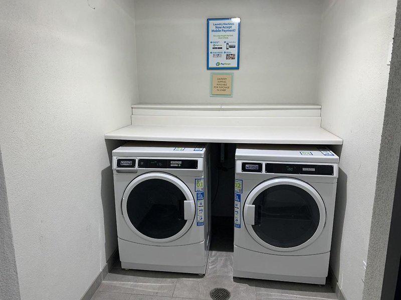 C8340ADAF9EDF675403078F3A1FD7167