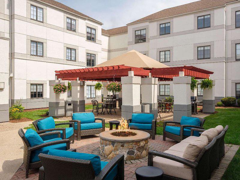 19F6858BA4627656960C6AC99ABE4E74