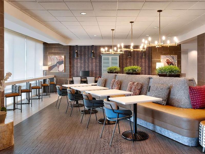 42C14DA72B0150C27DDC87DD72203D8D