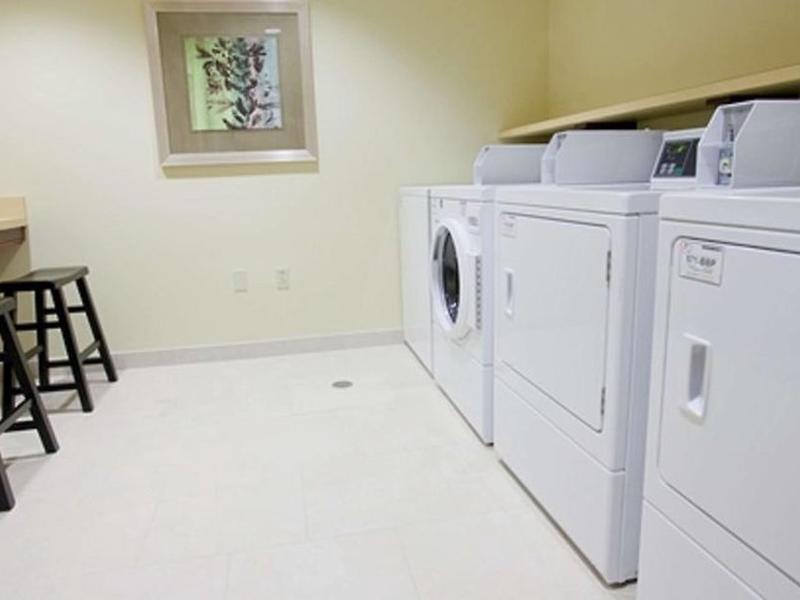 F2472EDCD61DD8B2F38BBCE365ECF716