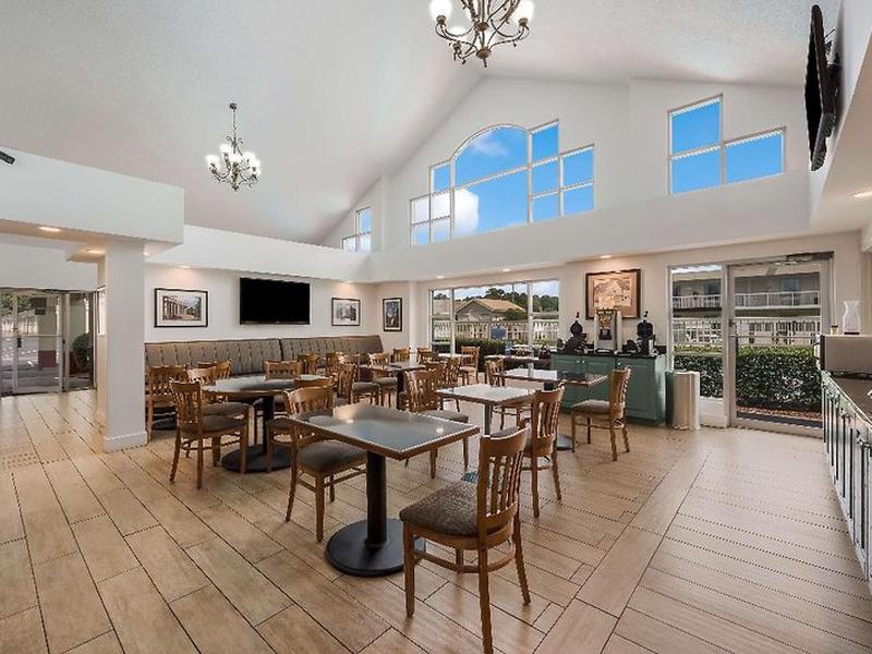 A184B0B9D8F3CDD51E33D2A53A2F4A9B